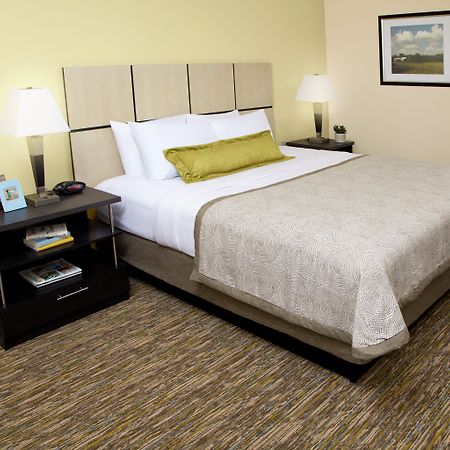 Candlewood Suites Philadelphia - Airport Area By Ihg Chester Bagian luar foto