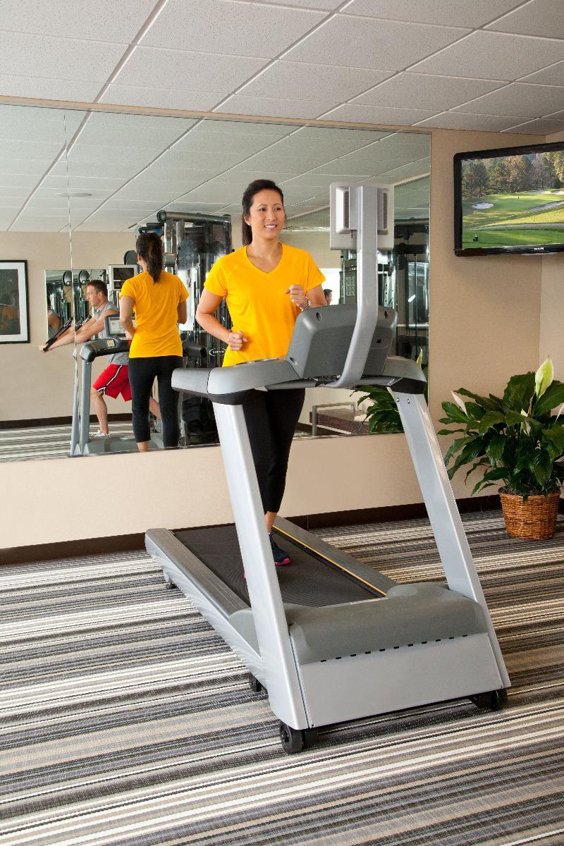 Candlewood Suites Philadelphia - Airport Area By Ihg Chester Bagian luar foto