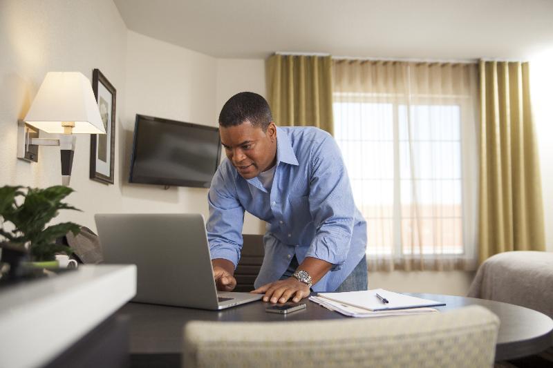 Candlewood Suites Philadelphia - Airport Area By Ihg Chester Bagian luar foto